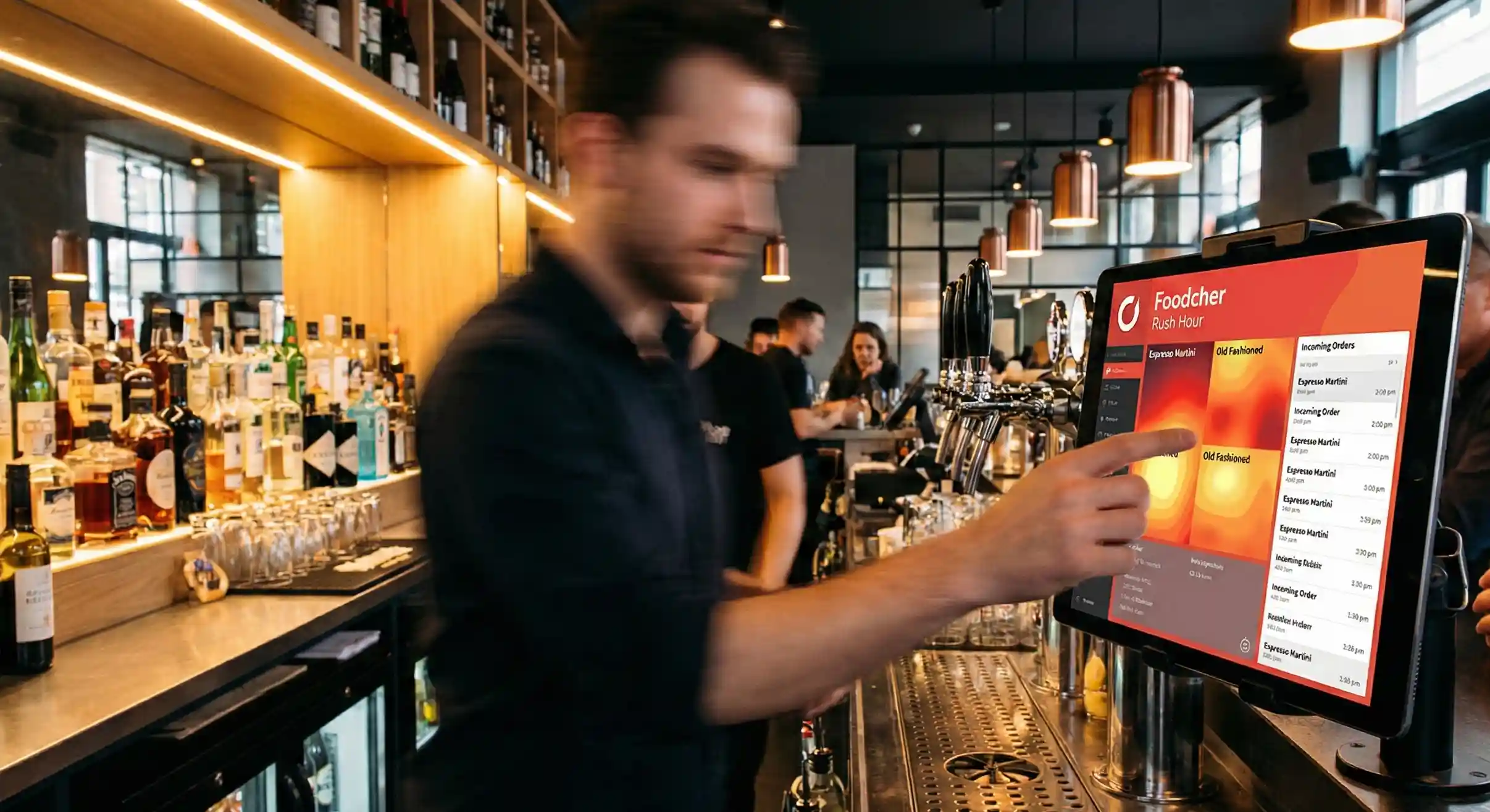 Bartender using the Foodcher management app